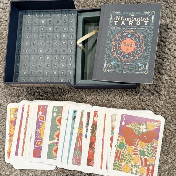 Enchanted Map Oracle Cards and Illuminated Tarot Set - Picture 3 of 4